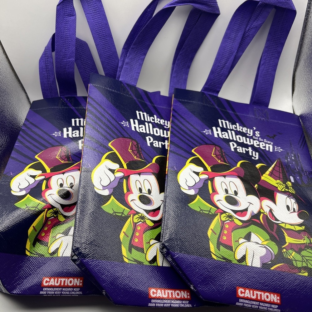 Disney 2024 Mickey's Not So Scary Halloween  Party Bag 3 Pack‎